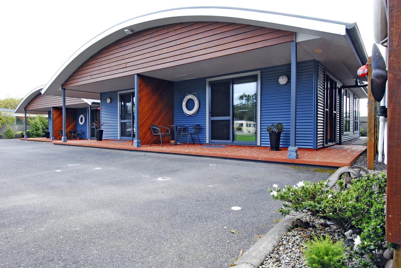 Strahan Bungalows Exterior foto
